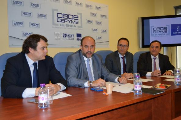 El vicepresidente regional se reúne con la Comisión Ejecutiva de CEOE-CEPYME Cuenca