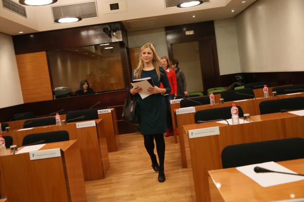 La consejera de Fomento califica de “escandaloso” el caso Acuamed y pide al nuevo Gobierno de España transparencia en la gestión del agua