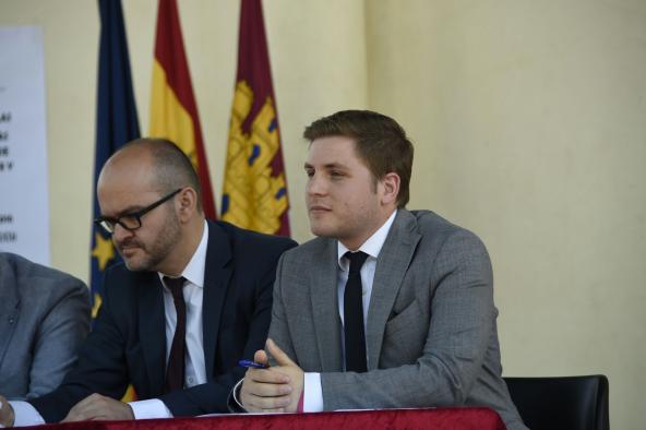El portavoz del gobierno regional, Nacho Hernándo ha avanzado la noticia en la inauguración de las XXIII Jornadas de Consumo, Mujer y Salud que se celebran en Pozo Cañada