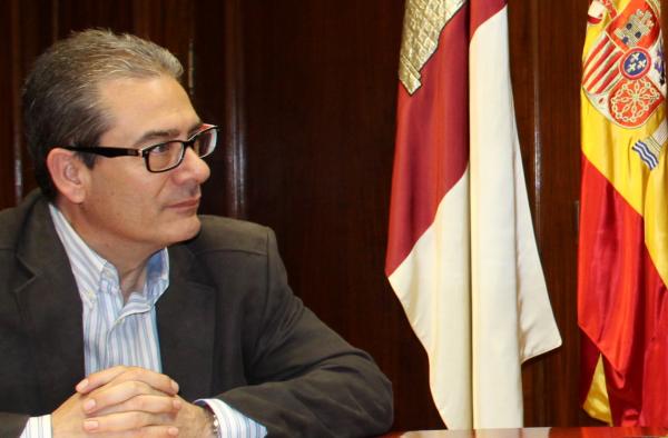 Santos López anima a los agricultores de las ZEPA de la provincia a