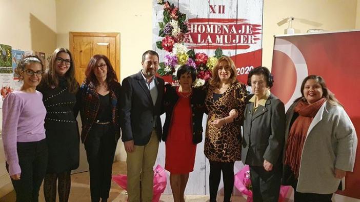 La delegada provincial de Igualdad asiste al XII Homenaje a la Mujer en Torrijos