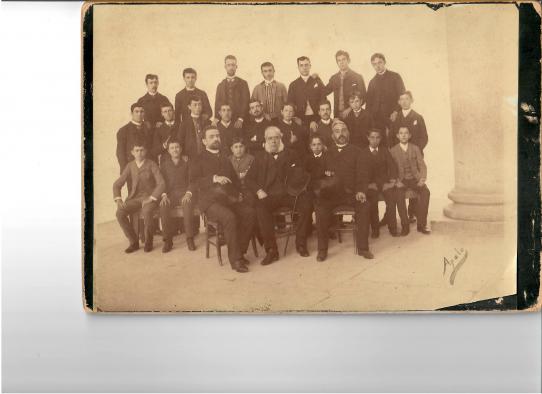 640 cajas con documentos históricos permitirán a investigadores y ciudadanos conocer la evolución de la educación en la provincia de Toledo desde el siglo XV