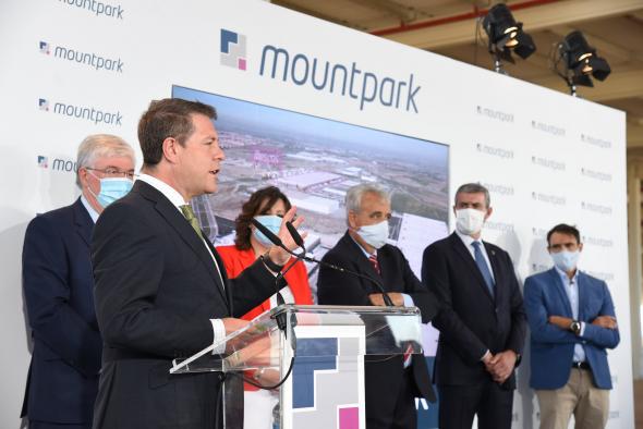 El presidente de Castilla-La Mancha avanza la puesta en funcionamiento del nuevo consultorio médico del Señorío de Illescas el próximo otoño