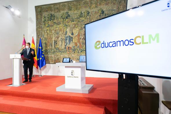 Nueva plataforma educativa “EducamosCLM” (Presidente) 