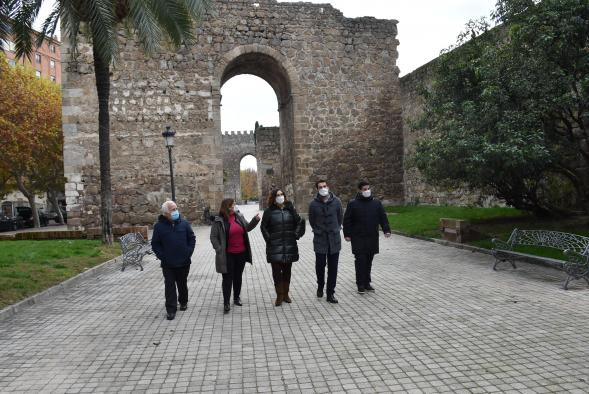 El Gobierno regional licita las obras de iluminación artística de la muralla de Talavera de la Reina