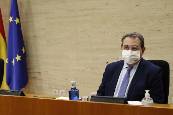 El consejero de Sanidad, Jesús Fernández Sanz, comparece en la Comisión de Presupuestos de las Cortes de Castilla-La Mancha, para explicar los presupuestos del año 2021 de la Consejería.