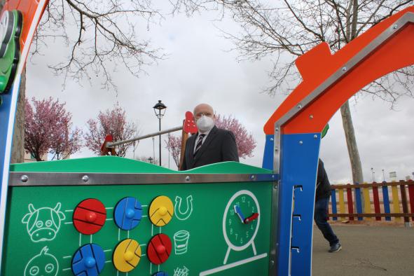 Acto institucional 8M en La Roda y visita al Parque Infantil PERI