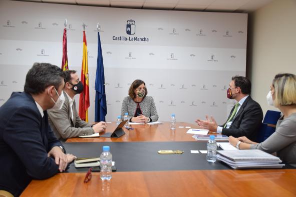 El Gobierno de Castilla-La Mancha destaca su compromiso con el desarrollo de las energías renovables y el crecimiento sostenible de la región