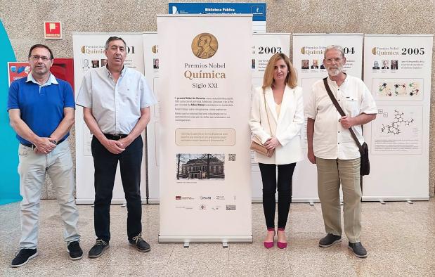 Gobierno regional y UCLM inauguran una exposición en la Biblioteca Pública del Estado de Ciudad Real dedicada a los Nobel de Química
