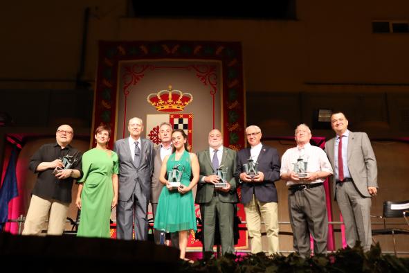 El consejero de Agricultura, Agua y Desarrollo Rural, Francisco Martínez Arroyo, participa en las Fiestas de la Vendimia de Valdepeñas