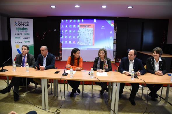 La consejera de Bienestar Social, Bárbara García Torijano, asiste a la presentación de la Plataforma del Voluntariado de Castilla-La Mancha.