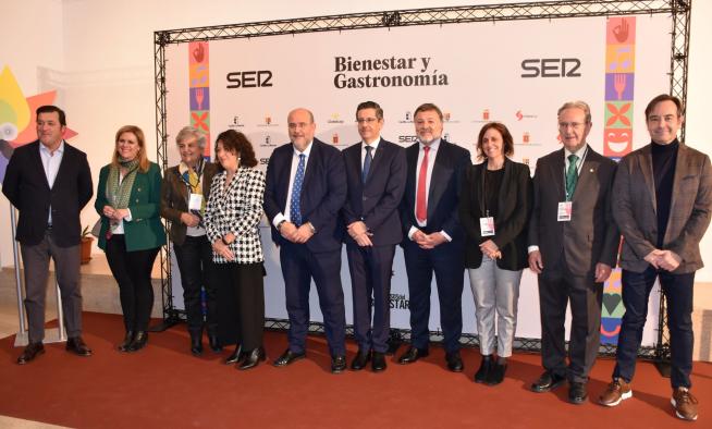 El vicepresidente de Castilla-La Mancha, José Luis Martínez Guijarro, inaugura el congreso ‘Bienestar y la Gastronomía’ que organiza la Cadena SER 