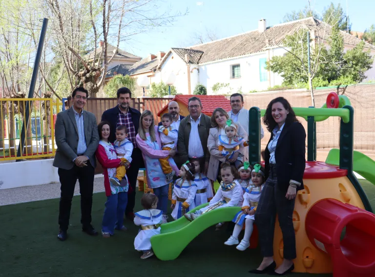 El vicepresidente segundo ha visitado la Escuela Infantil de Albaladejo