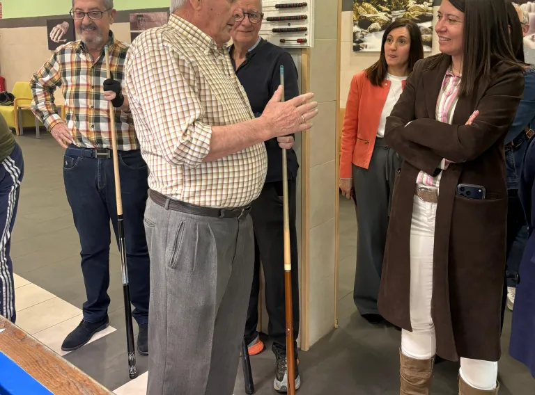 La Consejera de Bienestar Social durante su visita al Centro de Mayores Puertollano I