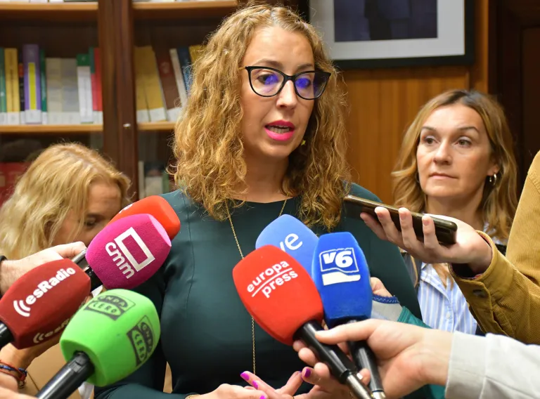 El Gobierno regional refuerza la coordinación institucional con la creación de la Comisión de Seguimiento del Acuerdo frente a la violencia de Género