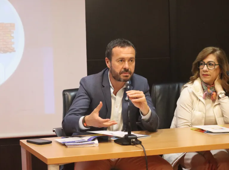 El Gobierno regional abre el bloque de participación para la elaboración de la Ley de Accesibilidad Universal centrado en la accesibilidad de espacios públicos y transporte