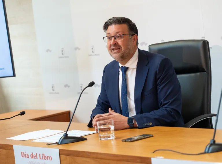 El consejero de Educación, Cultura y Deportes ha presentado hoy las actividades con motivo del Día del Libro