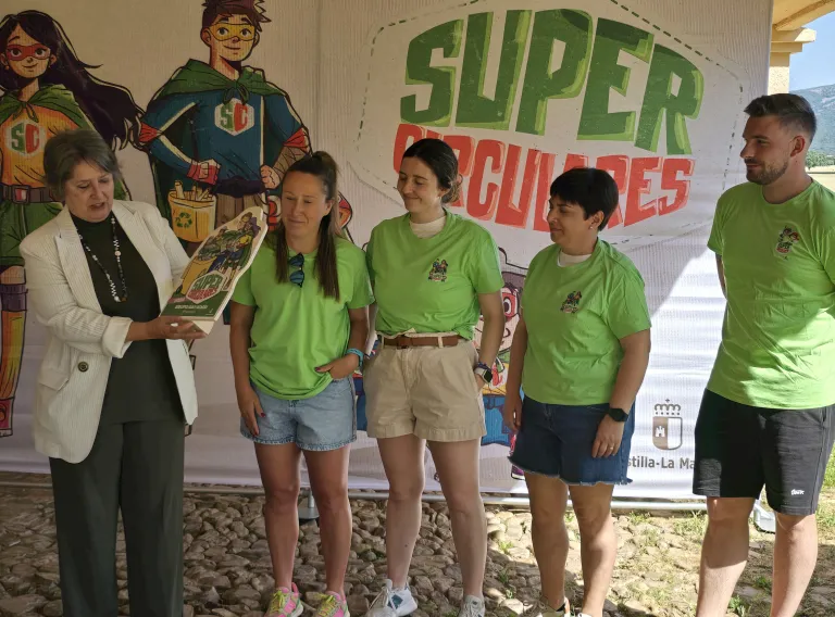El Gobierno regional fomenta la incorporación de la economía circular en el día a día en los centros educativos con una nueva edición de Supercirculares