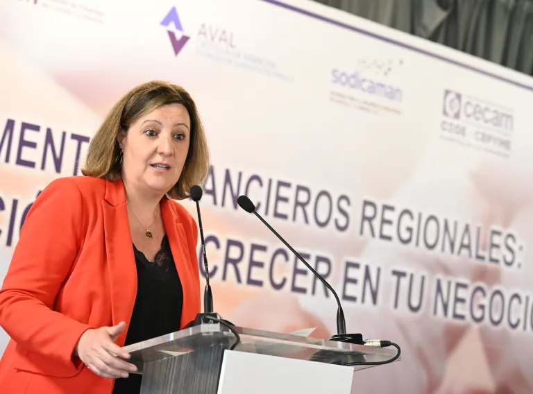 La consejera de Economía, Empresas y Empleo, Patricia Franco, ha inaugurado la jornada ‘Financiación para crecer, instrumentos financieros de Castilla-La Mancha’ organizada junto a FECIR.
