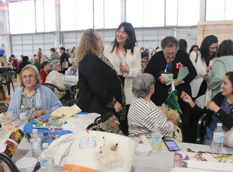 Blanca Fernández en el encuentro de encajeras de Piedrabuena
