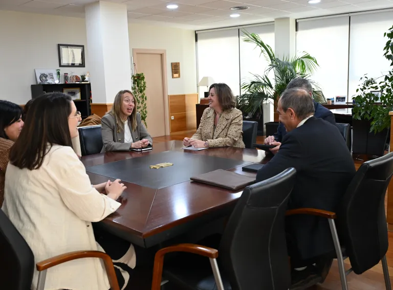 El Gobierno de Castilla-La Mancha y AMEPAP reafirman su compromiso en el apoyo al liderazgo femenino en la región