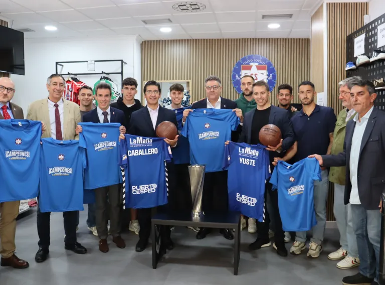 El vicepresidente segundo ha visitado la sede del Calvo Sotelo Puertollano