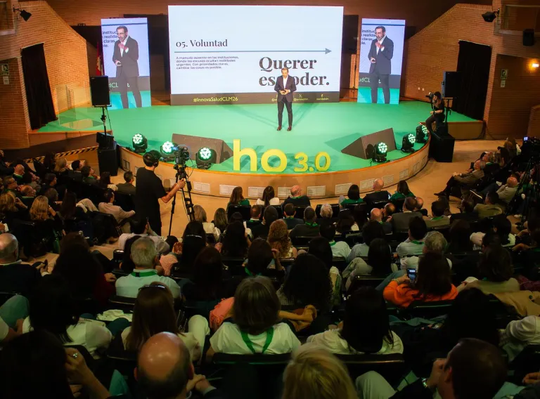 El consejero de Sanidad, Jesús Fernández Sanz, en las VI Jornadas de Innovación en Salud