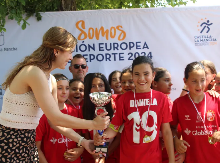 El Gobierno de Castilla-La Mancha reafirma su compromiso con el deporte escolar durante la clausura de la Liga Provincial Alevín de Fútbol