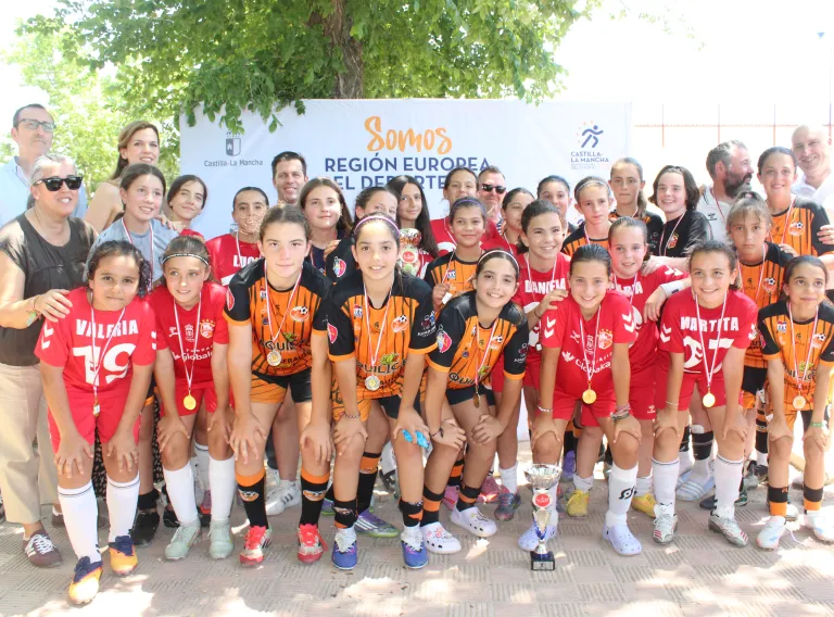 El Gobierno de Castilla-La Mancha reafirma su compromiso con el deporte escolar durante la clausura de la Liga Provincial Alevín de Fútbol