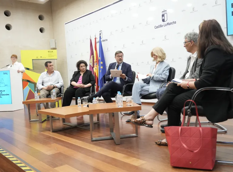 La Fundación COTEC y la Junta de Comunidades detallan en un informe los retos de la FP Dual y destacan su crecimiento en la región del 137%