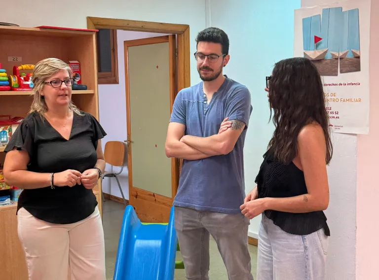 Castilla-La Mancha consolida los Puntos de Encuentro Familiar con cerca de 900 menores atendidos en los cinco primeros meses de 2026
