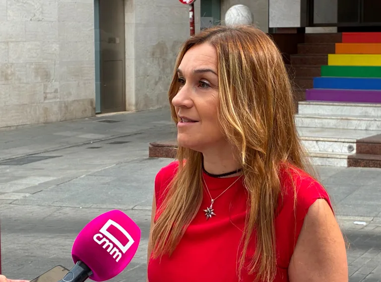 El Gobierno regional recuerda, a las puertas del verano, que la línea 900 100 114 contra la violencia machista permanece activa todos los días del año