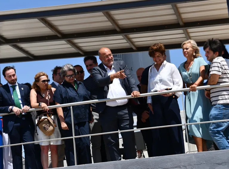 El vicepresidente primero del Gobierno regional, José Luis Martínez Guijarro, ha anunciado la puesta en servicio, en el mes de septiembre, del ramal de la Tubería a la Llanura Manchega de los Núcleos Poblacionales Inmediatos al acueducto Tajo-Segura.