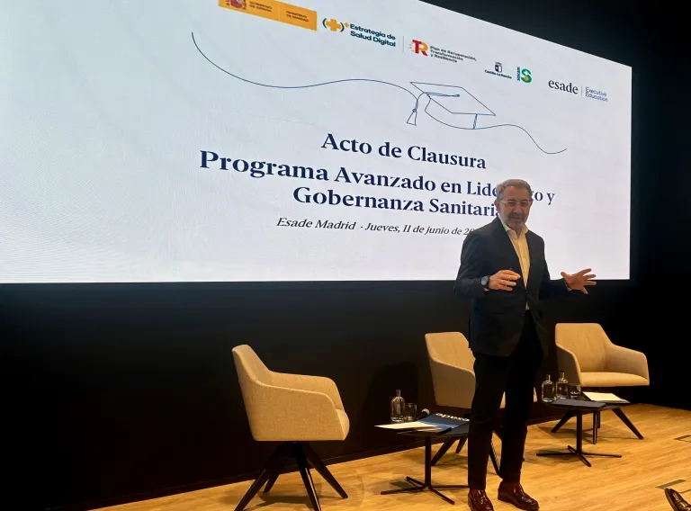 Jesús Fernández Sanz en la clausura programa de liderazgo de ESADE