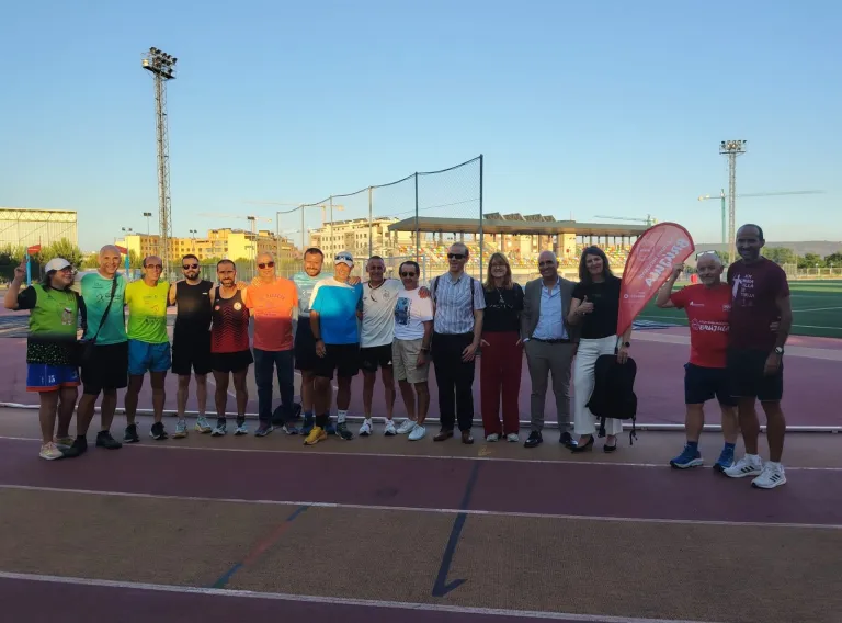 El Gobierno regional recoge propuestas para la incorporación de medidas de accesibilidad universal en la práctica del atletismo