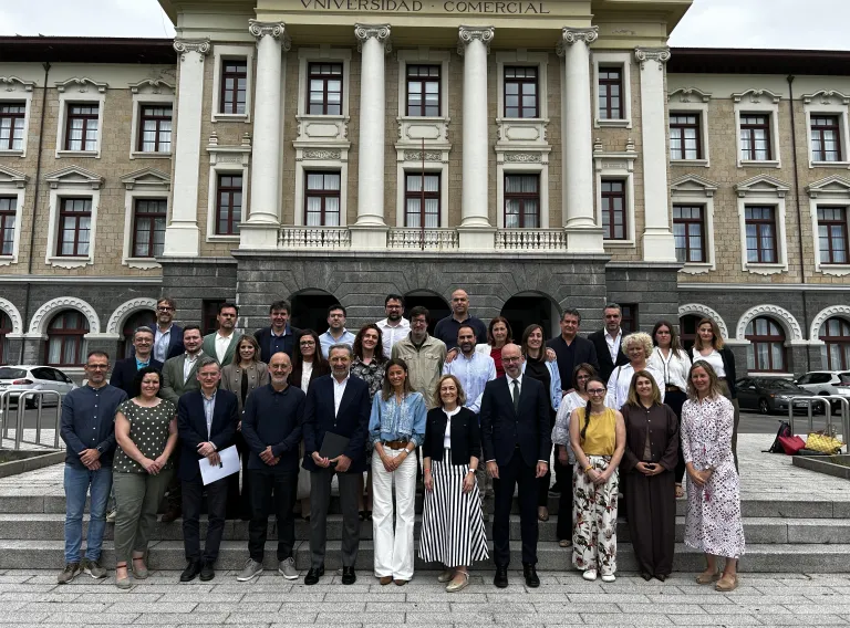 El Gobierno de Castilla-La Mancha continuará apostando por la formación de los mandos intermedios para el desarrollo del talento en el SESCAM
