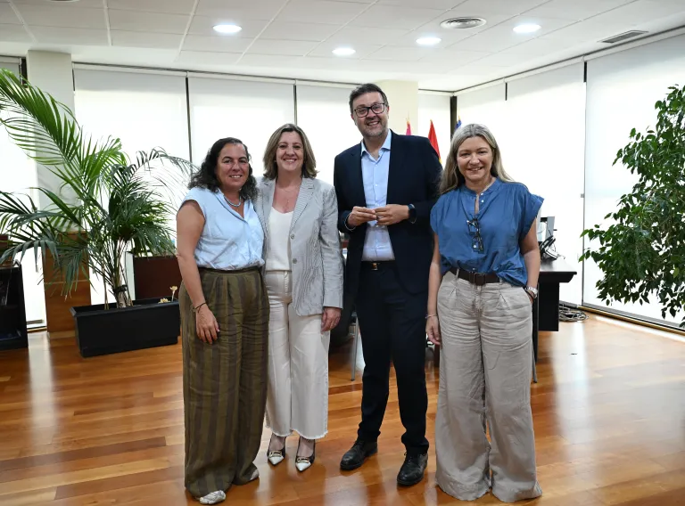El Gobierno regional pone sus herramientas de formación al alcance de Hydnum Steel para cubrir los perfiles de la acería verde de Puertollano