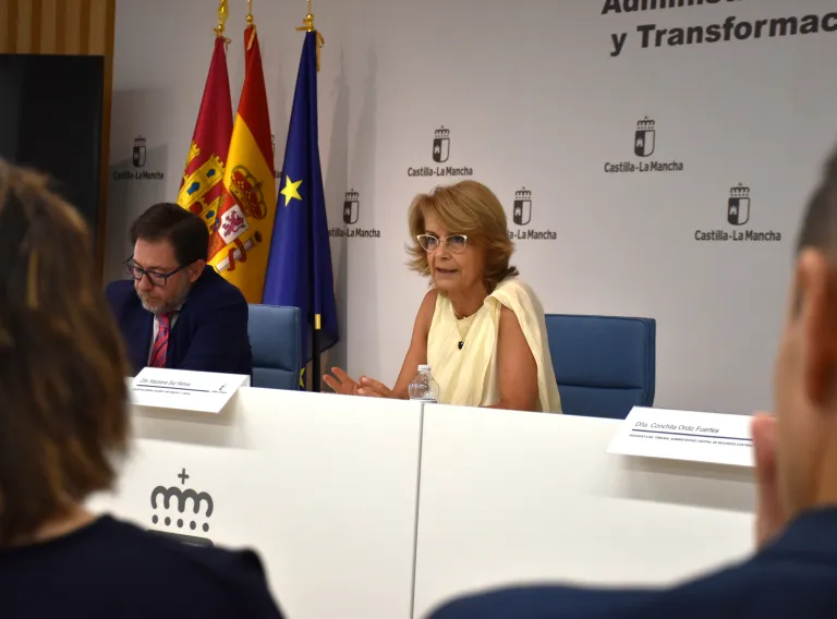 El Gobierno regional presenta la Cátedra de Profesionalización de la Contratación Pública que ha puesto en marcha junto a la UCLM