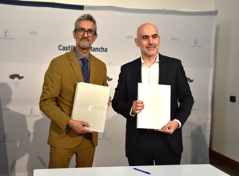 El director gerente de la Agencia de Transformación Digital, Juan Ángel Morejudo, y del CEO de SATEC, José Ignacio Laureano