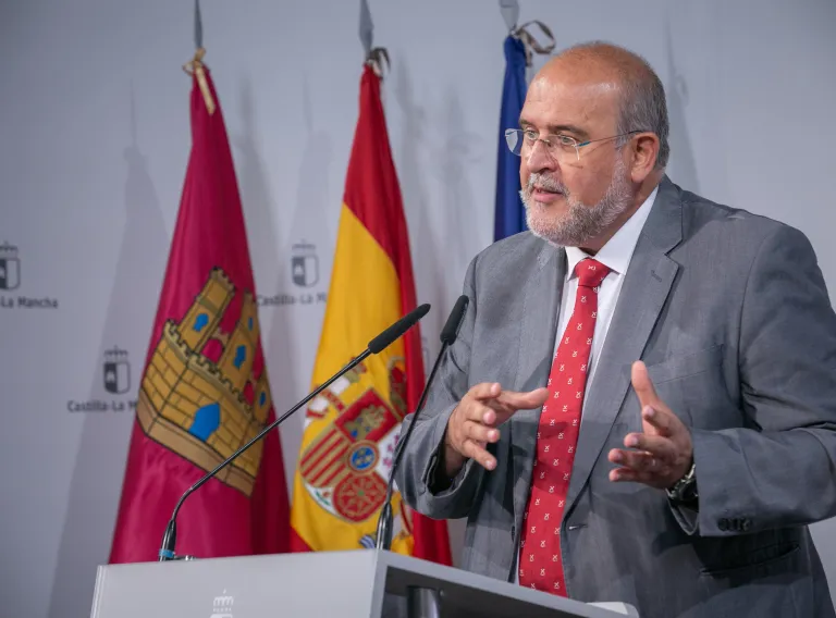 José Luis Martínez Guijarro en rueda de prensa en el Palacio de Fuensalida