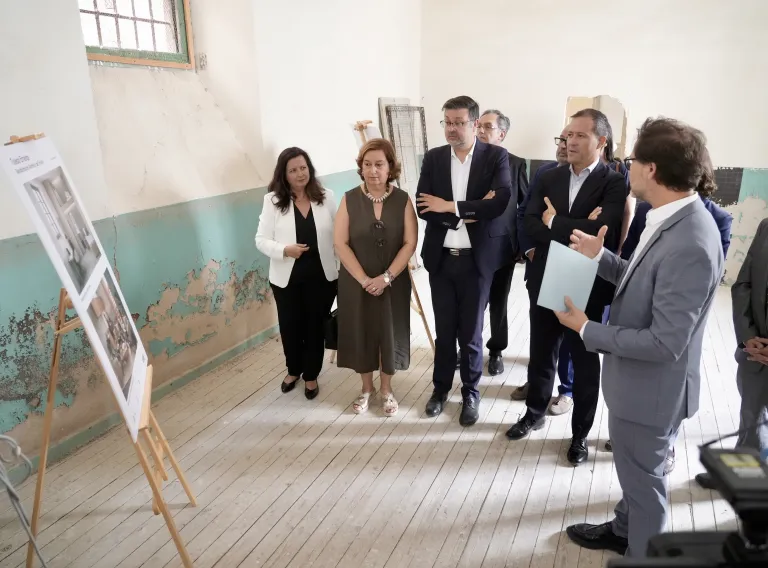 El Gobierno regional revindica la colaboración institucional para desarrollar proyectos utilizando el patrimonio cultural de las ciudades
