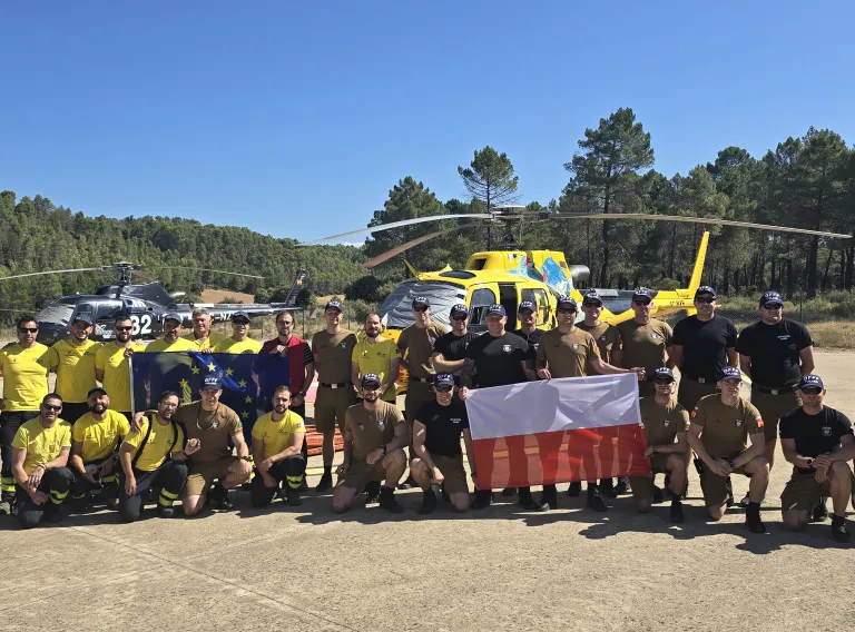 El Gobierno de Castilla-La Mancha va a intercambiar por tercer año consecutivo formación y experiencias con un dispositivo internacional de bomberos forestales, “en este caso de Polonia, para seguir avanzando en la preparación y la capacidad de respuesta del Plan Infocam ante los grandes incendios y extrapolando a la vez nuestros conocimientos técnicos para que puedan ser replicados en los operativos tanto nacionales como internacionales en los que puedan ser necesarios”.
