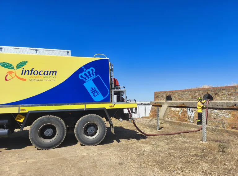 El Gobierno regional intensifica el dispositivo de emergencia para el abastecimiento de agua a los municipios del Pusa